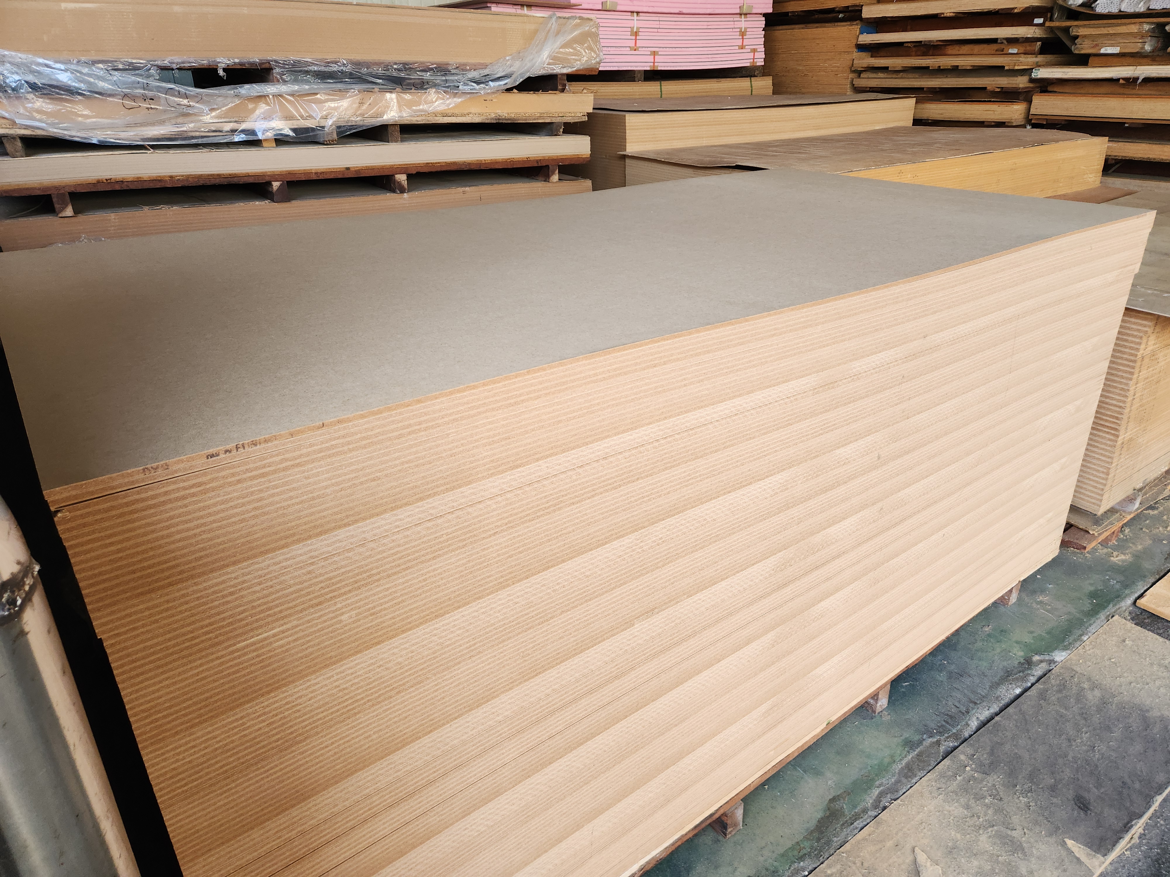김포 MDF - Medium Density Fiber Board